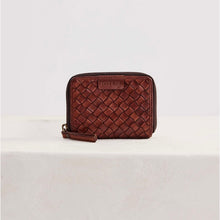 Load image into Gallery viewer, Small Basque Wallet Amber

