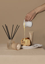 Load image into Gallery viewer, Brandy Fruits Scented Candle 80g
