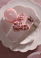 Load image into Gallery viewer, Rose Nougat Scented Candle 80g
