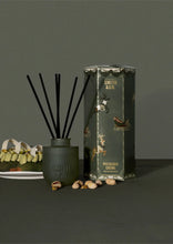 Load image into Gallery viewer, Pistachio Crème Reed Diffuser 100ml
