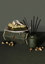 Load image into Gallery viewer, Pistachio Crème Reed Diffuser 100ml
