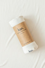 Load image into Gallery viewer, Bamboo Stretch Swaddle: Lilac
