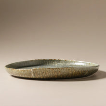 Load image into Gallery viewer, Mizu Round Platter
