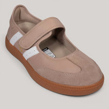 Load image into Gallery viewer, 2001 Parlay - Stucco/White - Goodsole
