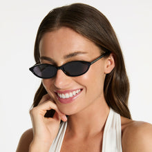 Load image into Gallery viewer, Apex Sunglasses - Black/Gold
